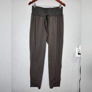 Athleta gray high rise pants